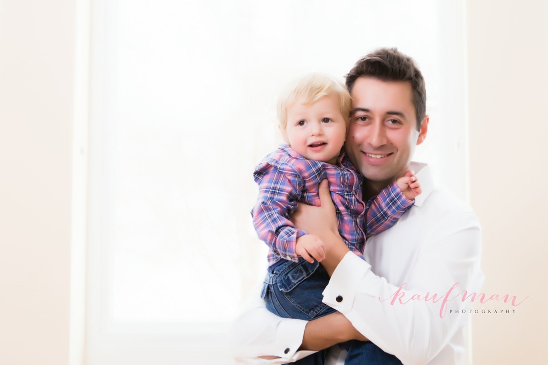 father son photo, family photo session, in-home family photo session, lifestyle photo session, photo of siblings, 1 year old photo, photo session, in-home photo session, lifestyle photo session, family lifestyle photo session
