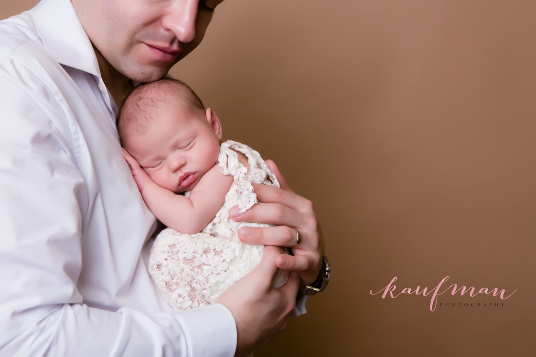Newborn photo, newborn photography, newborn baby girl, family photo
